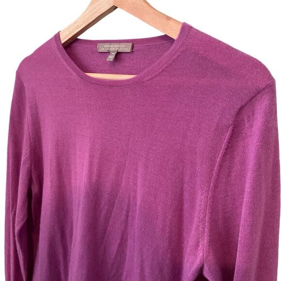 Neiman Marcus The Cashmere Collection Crewneck Long Sleeve Top in Size Medium - Picture 3 of 11